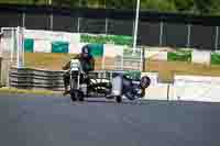 Vintage-motorcycle-club;eventdigitalimages;mallory-park;mallory-park-trackday-photographs;no-limits-trackdays;peter-wileman-photography;trackday-digital-images;trackday-photos;vmcc-festival-1000-bikes-photographs